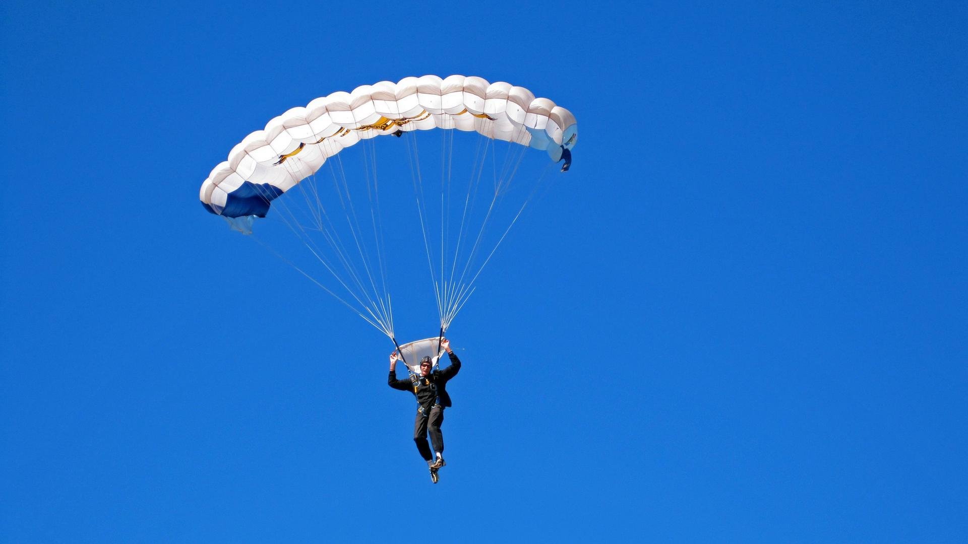 爱游戏全站-“未来之星”青少年篮球明星展演在南京精彩上演，彰显青春风采